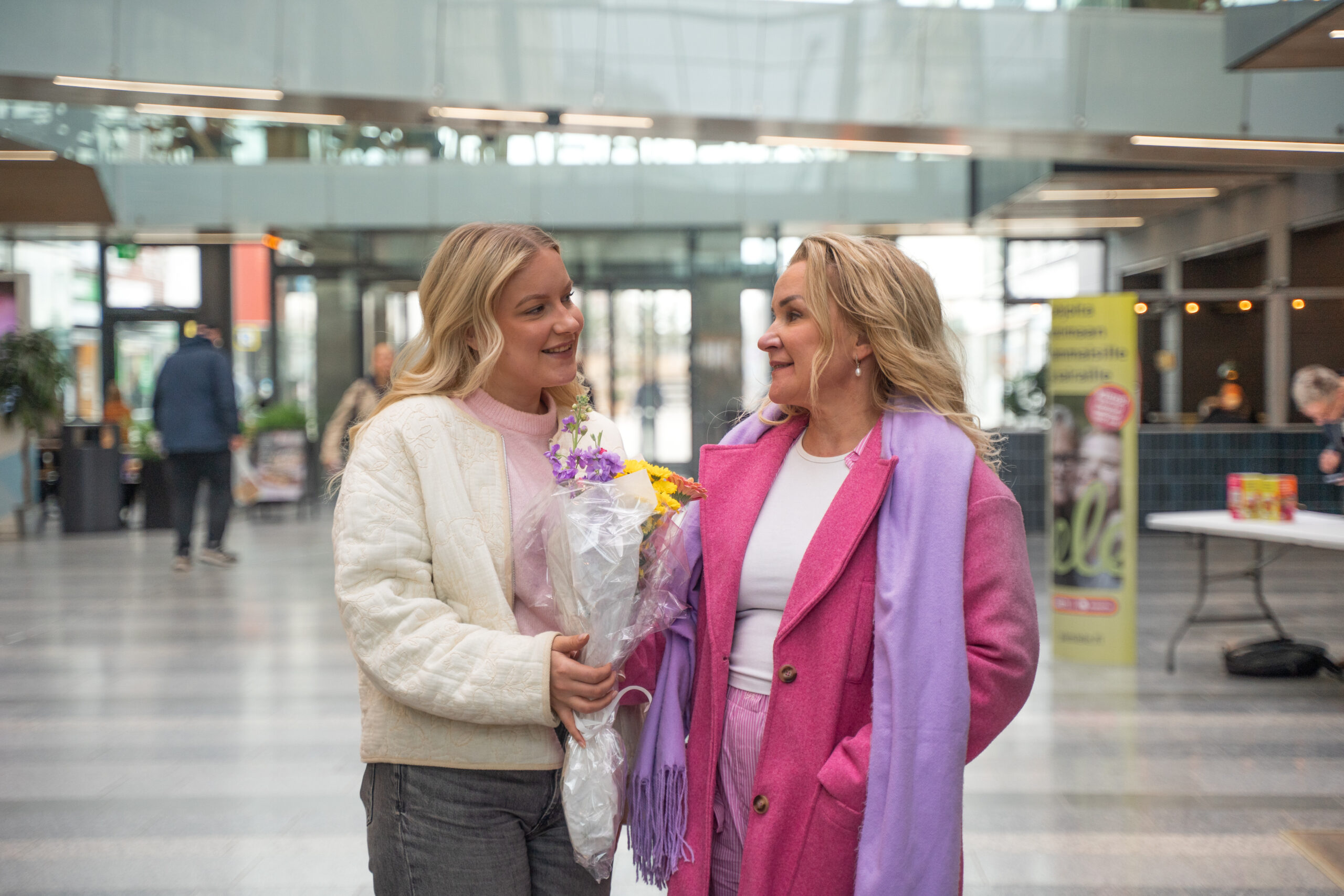 Näin juhlit äitienpäivää 2025 Oulussa - katso lounaat ja elämykset yhdestä paikasta!